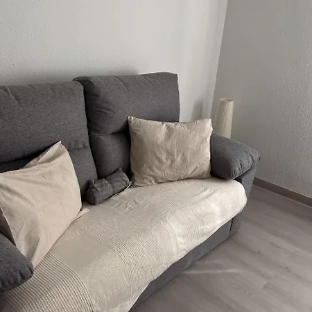El Hangar Apartment *