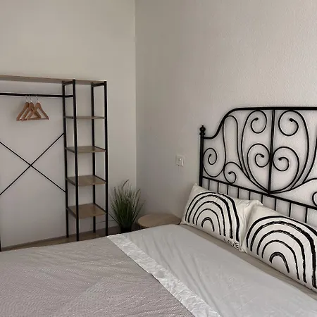 El Hangar Apartment Burgos